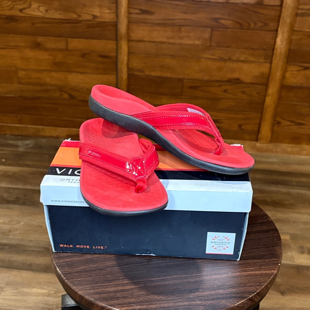Vionic Red Women's Flip Flop Sandals